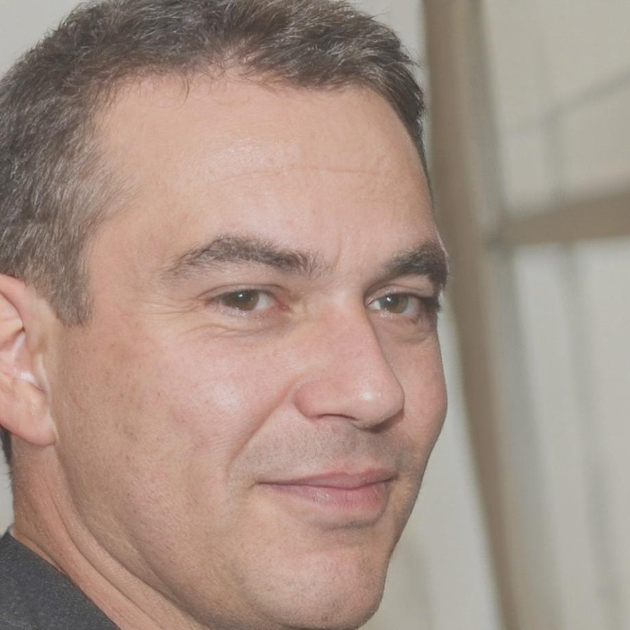 Carlos Rodríguez, Jefe de Educación Financiera